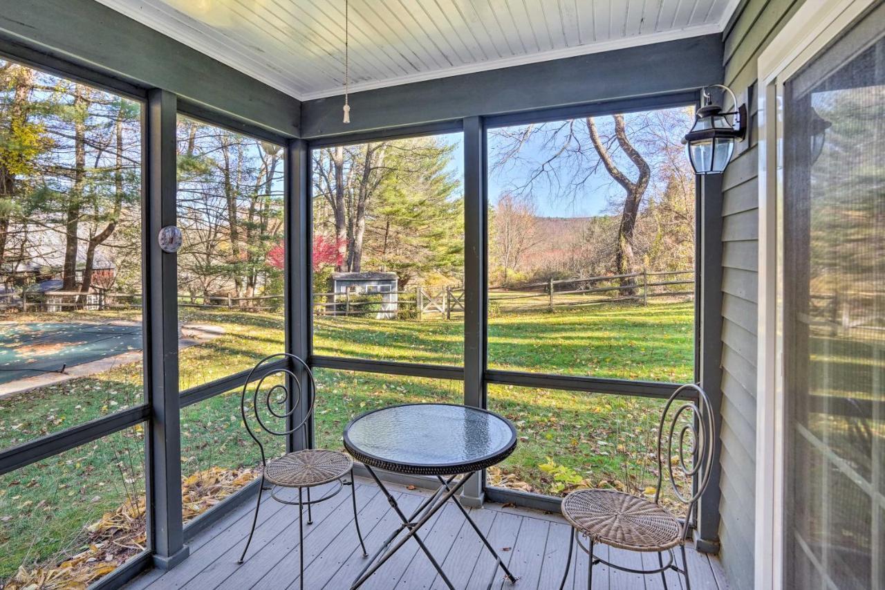 Lenox House With Screened Patio And Mountain View Villa Exterior photo